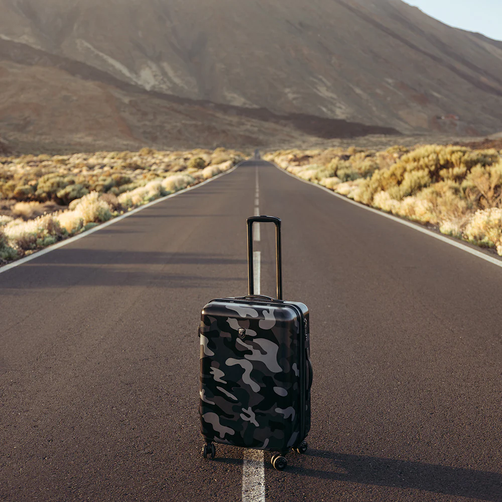 Black Camo Fashion Spinner™ 30 Inch Luggage - Image 5
