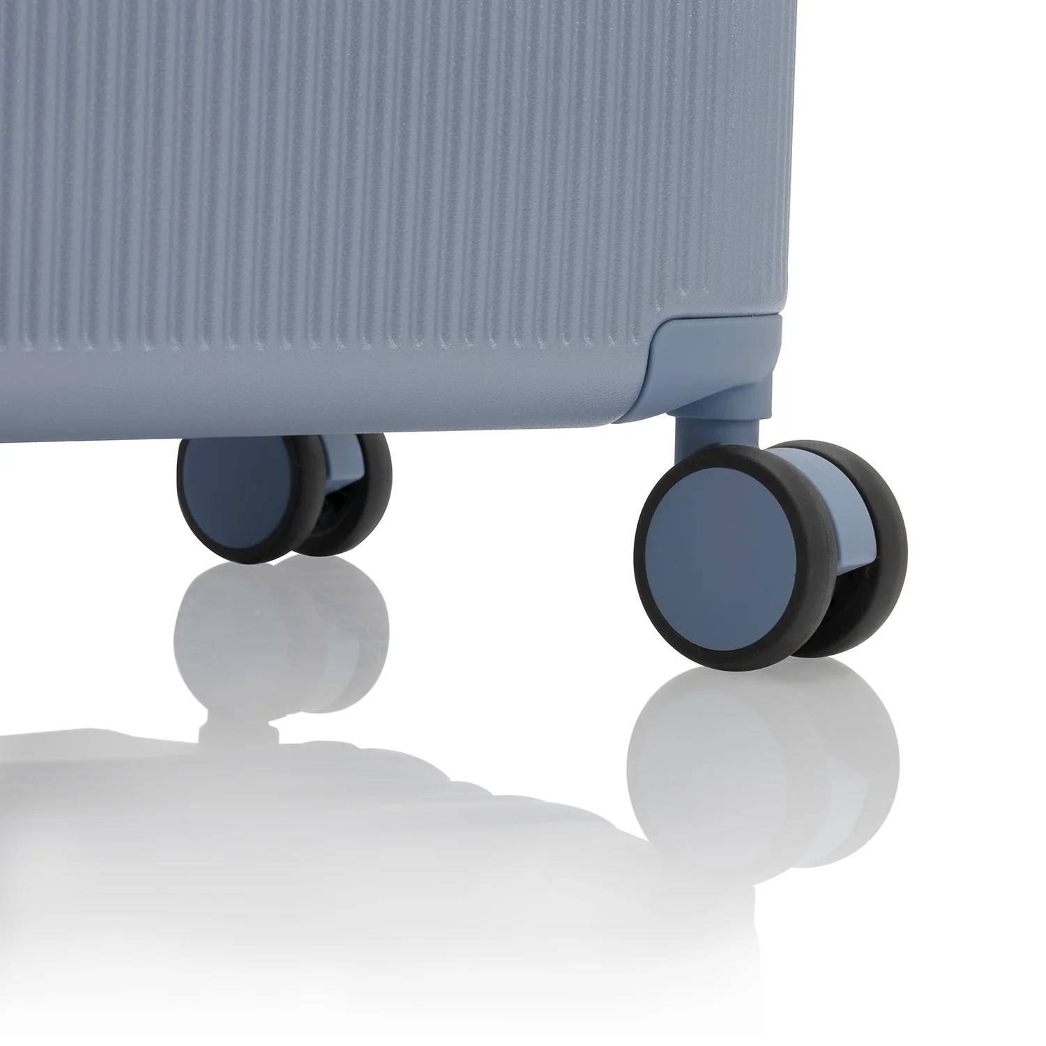 Earth Tones 3 Piece Luggage Set | Spinner Luggage - Image 28