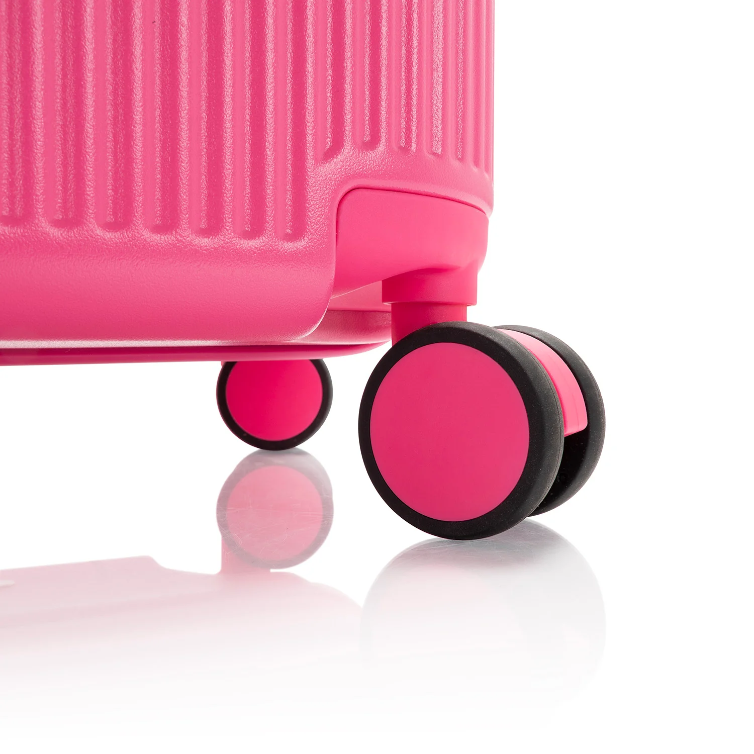 HiLite 25 Inch Luggage - Image 48