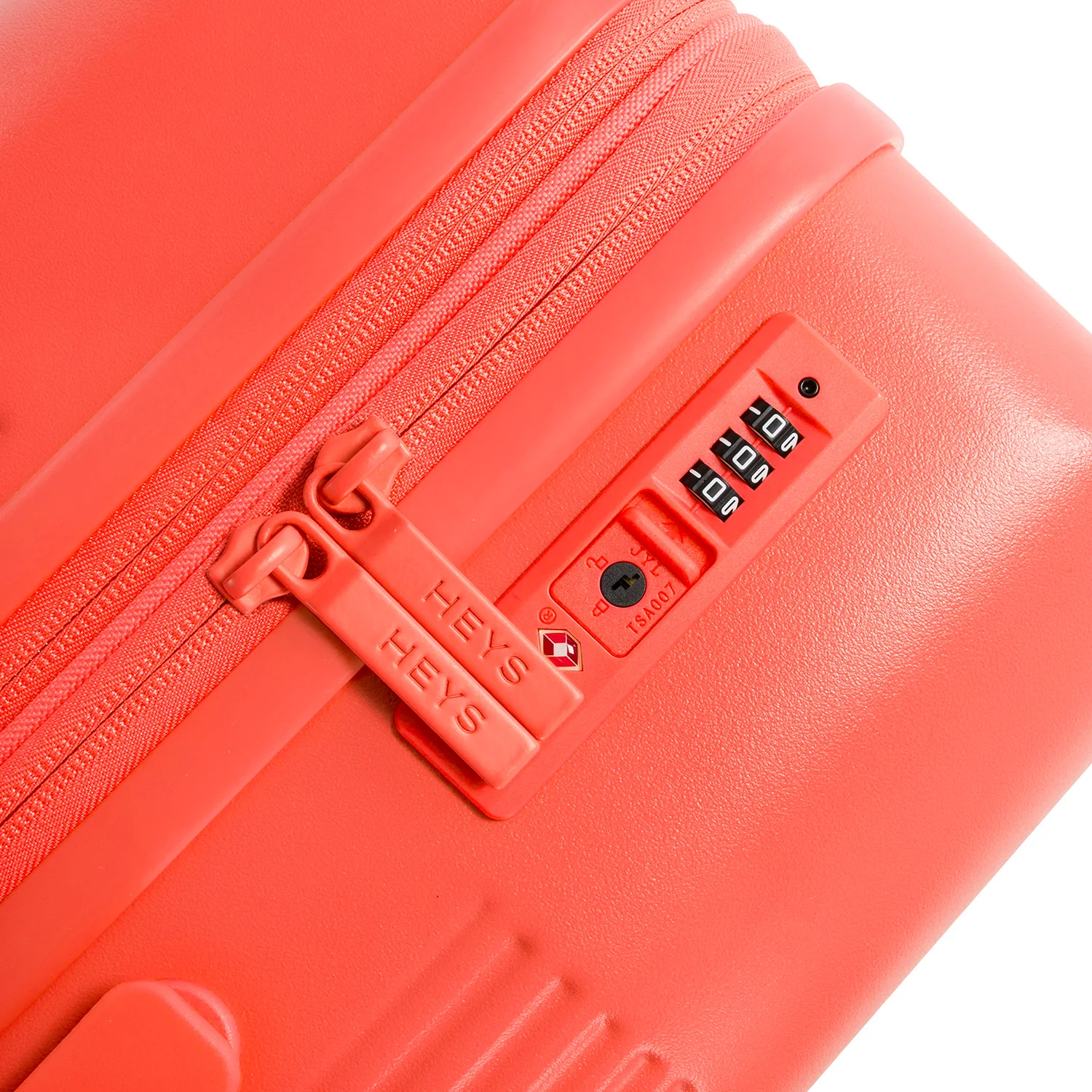 HiLite 29 Inch Luggage - Image 19