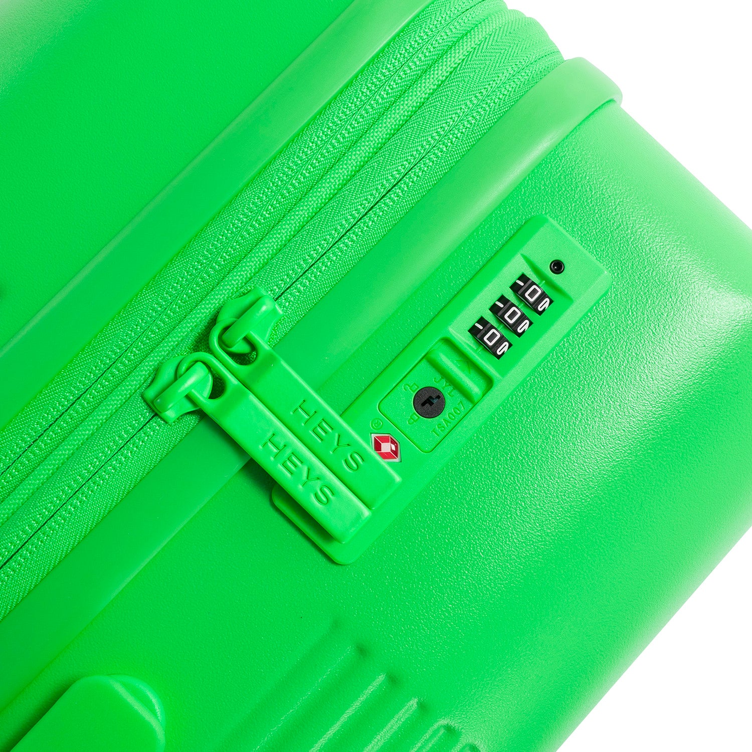 HiLite 29 Inch Luggage - Image 31