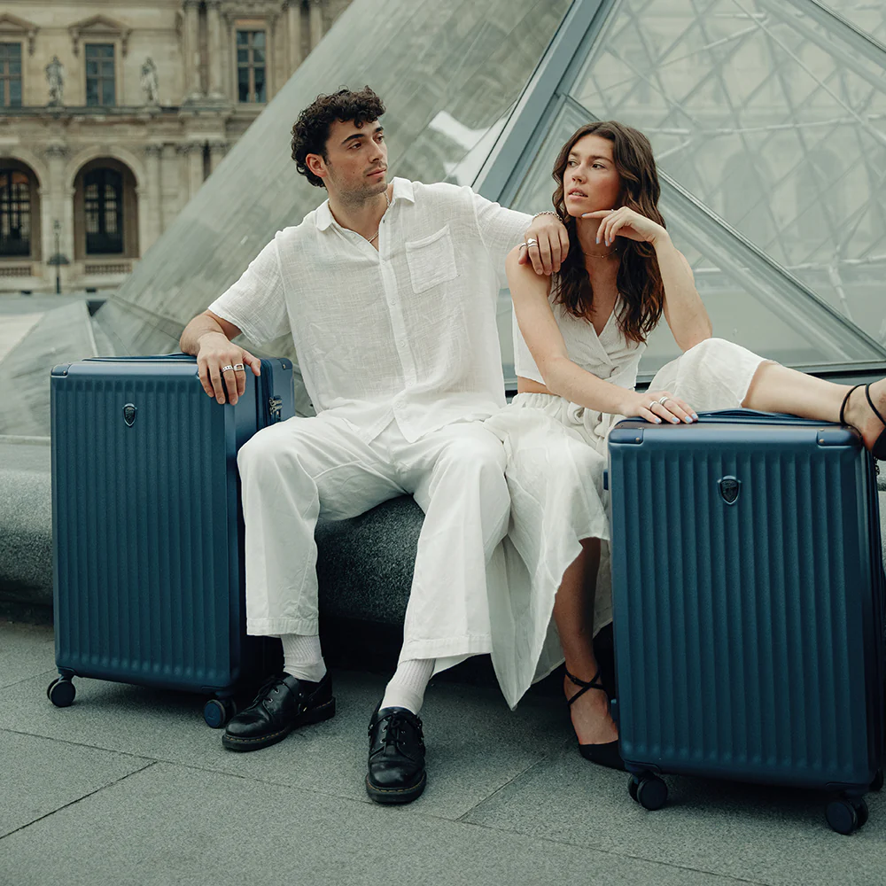 Luxe 26 Inch Luggage - Image 38