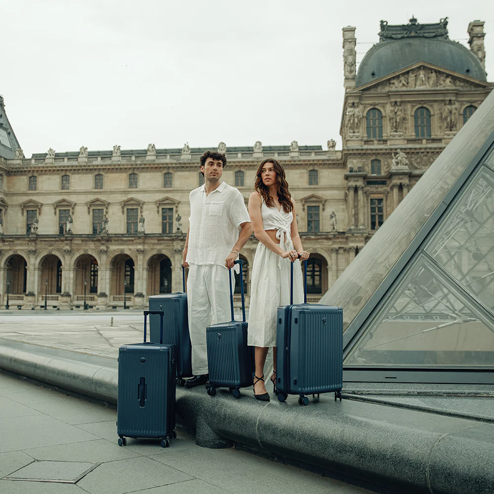Luxe 30 Inch Luggage - Image 48