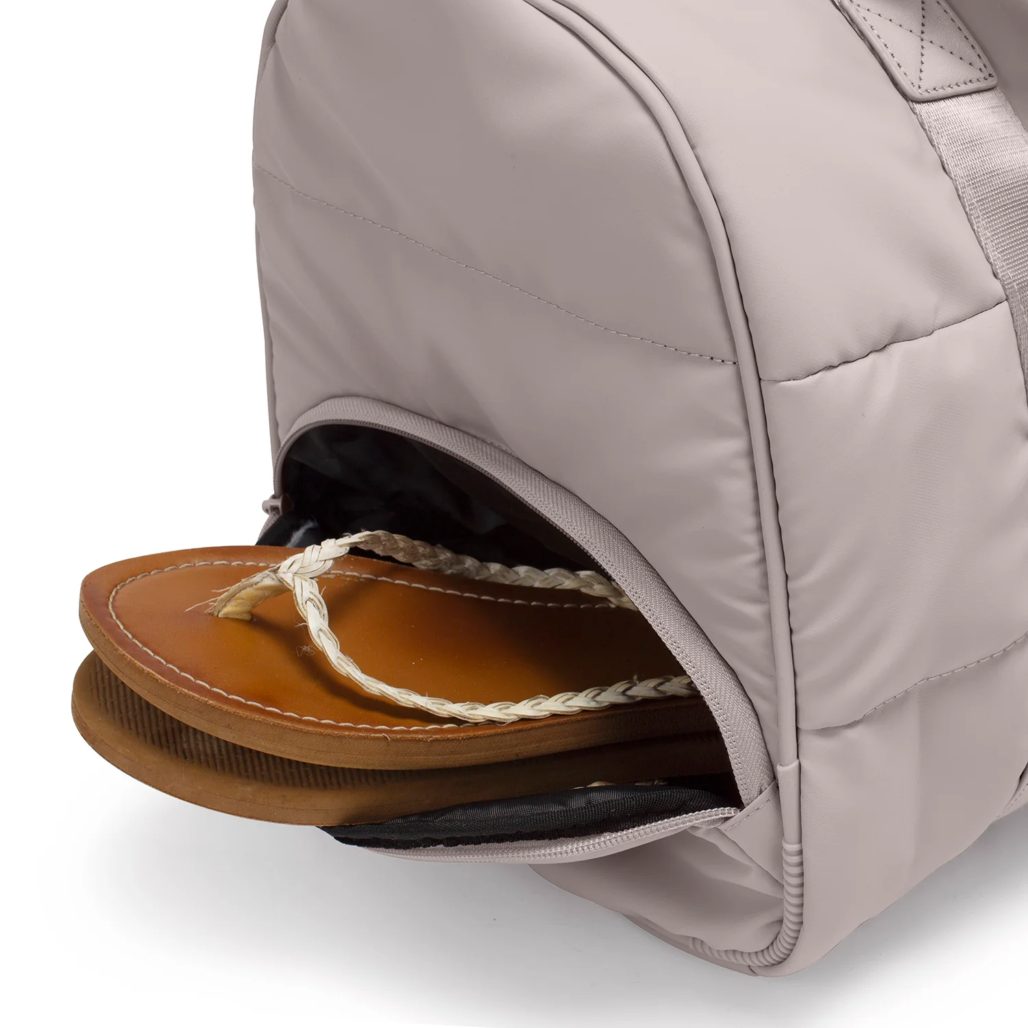 The Puffer Duffel Bag - Atmosphere - Image 14