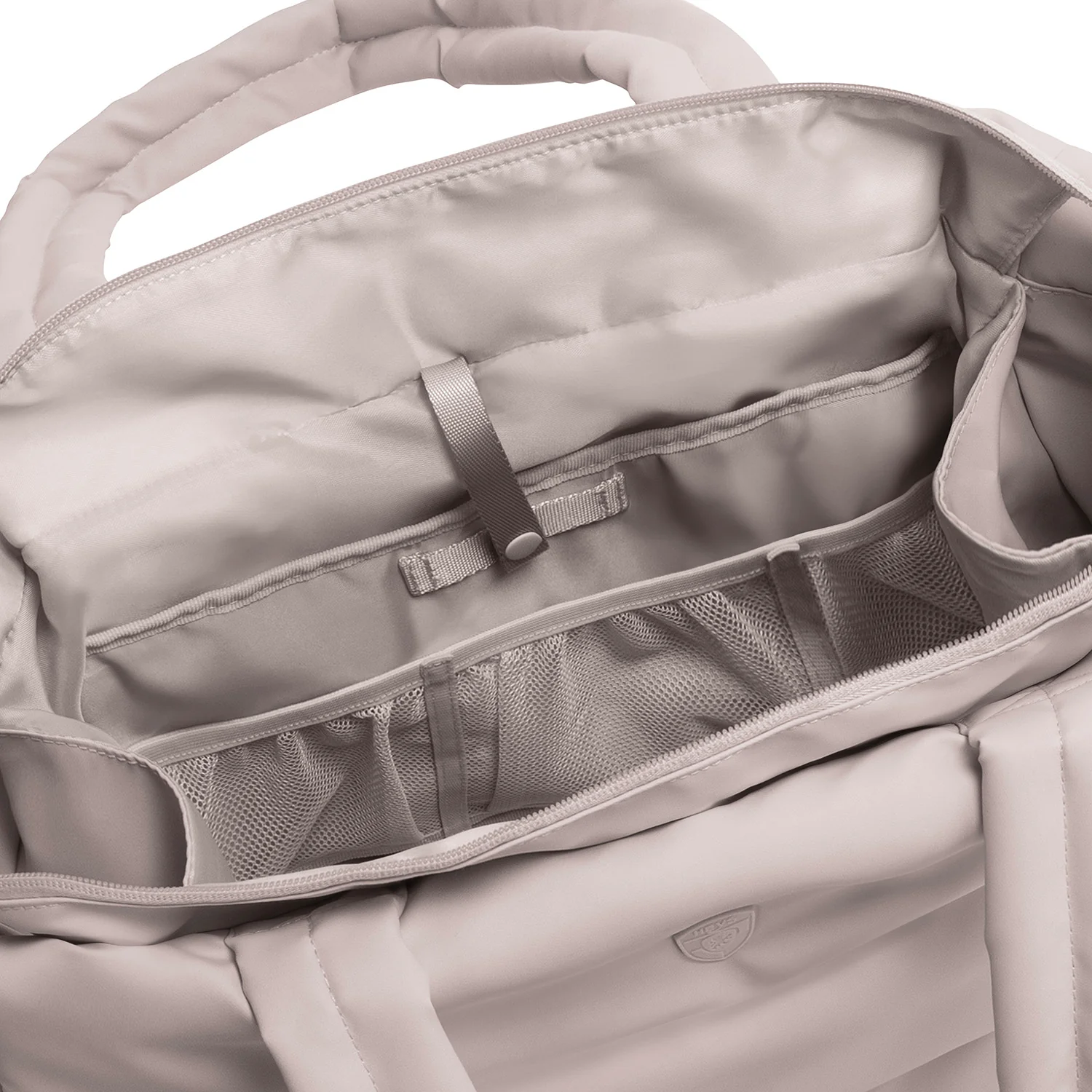 The Puffer Travel Tote - Atmosphere - Image 4