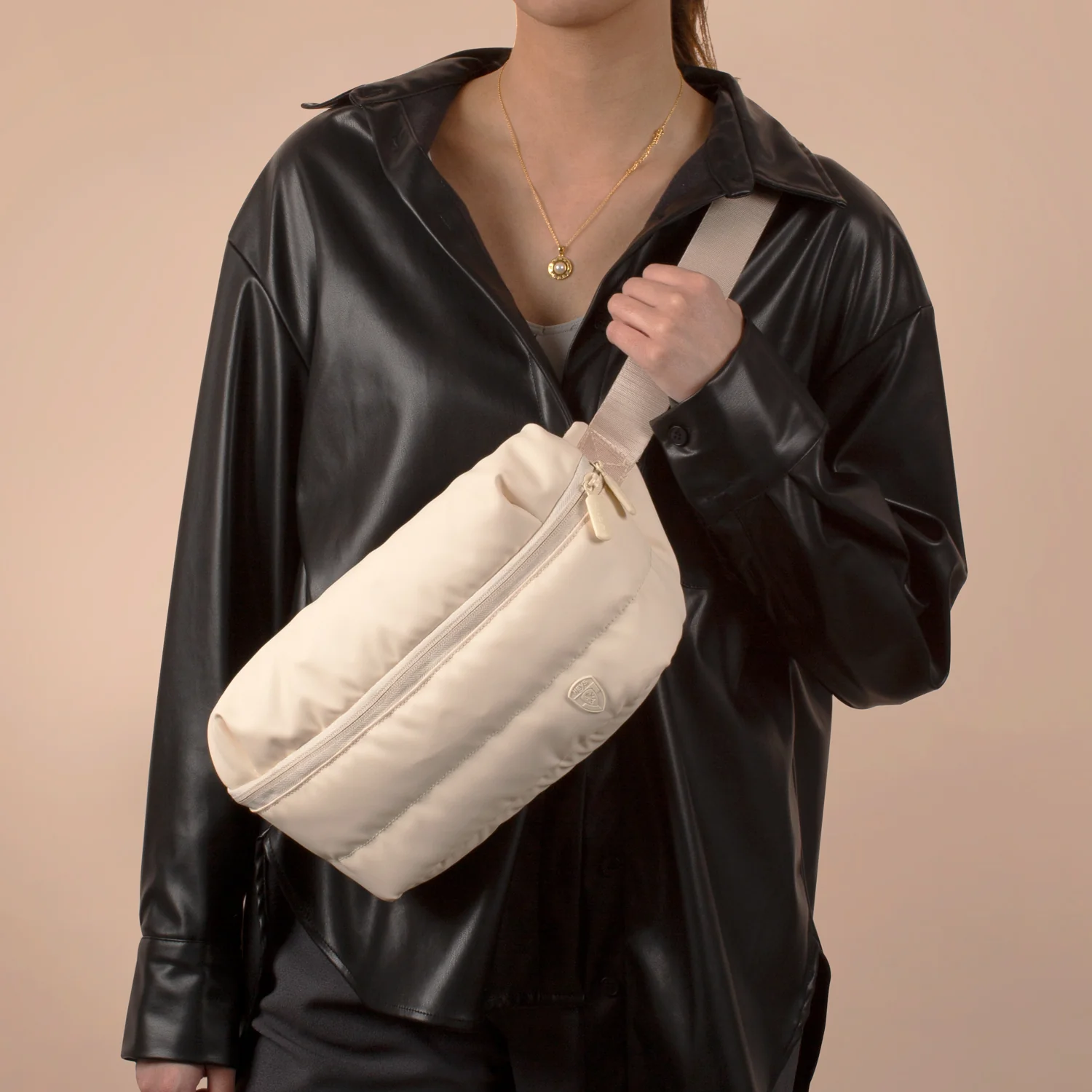 The Puffer Waist Bag - Atmosphere - Image 3