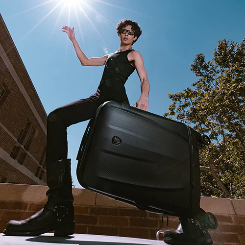 Vantage Smart Access™ 26 Inch Luggage - Image 2