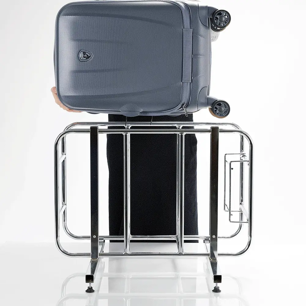 Vantage Smart Access™ 3 Piece Luggage Set - Image 3