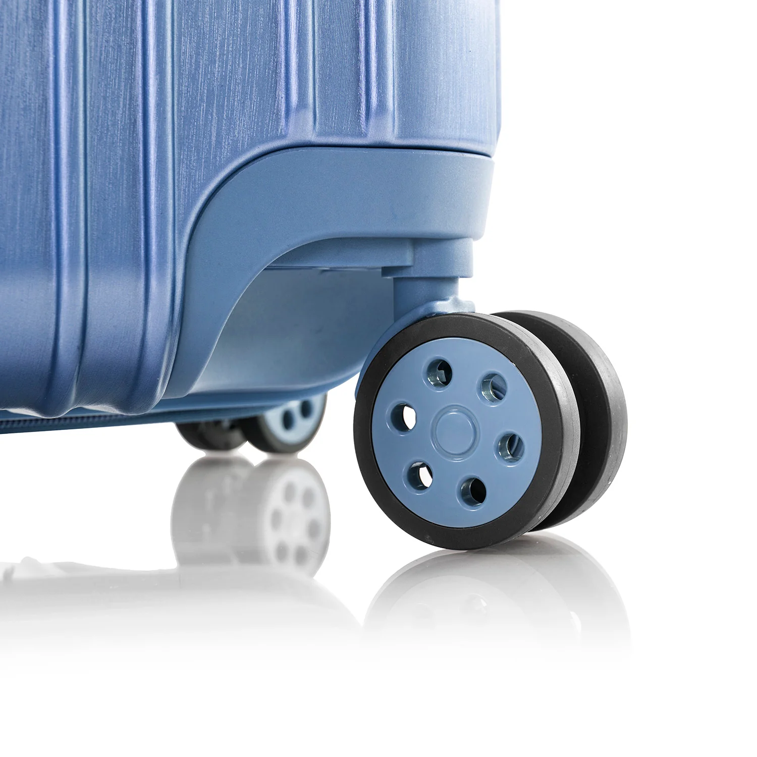 Xtrak 21.5 Inch Carry-on Luggage - Image 14