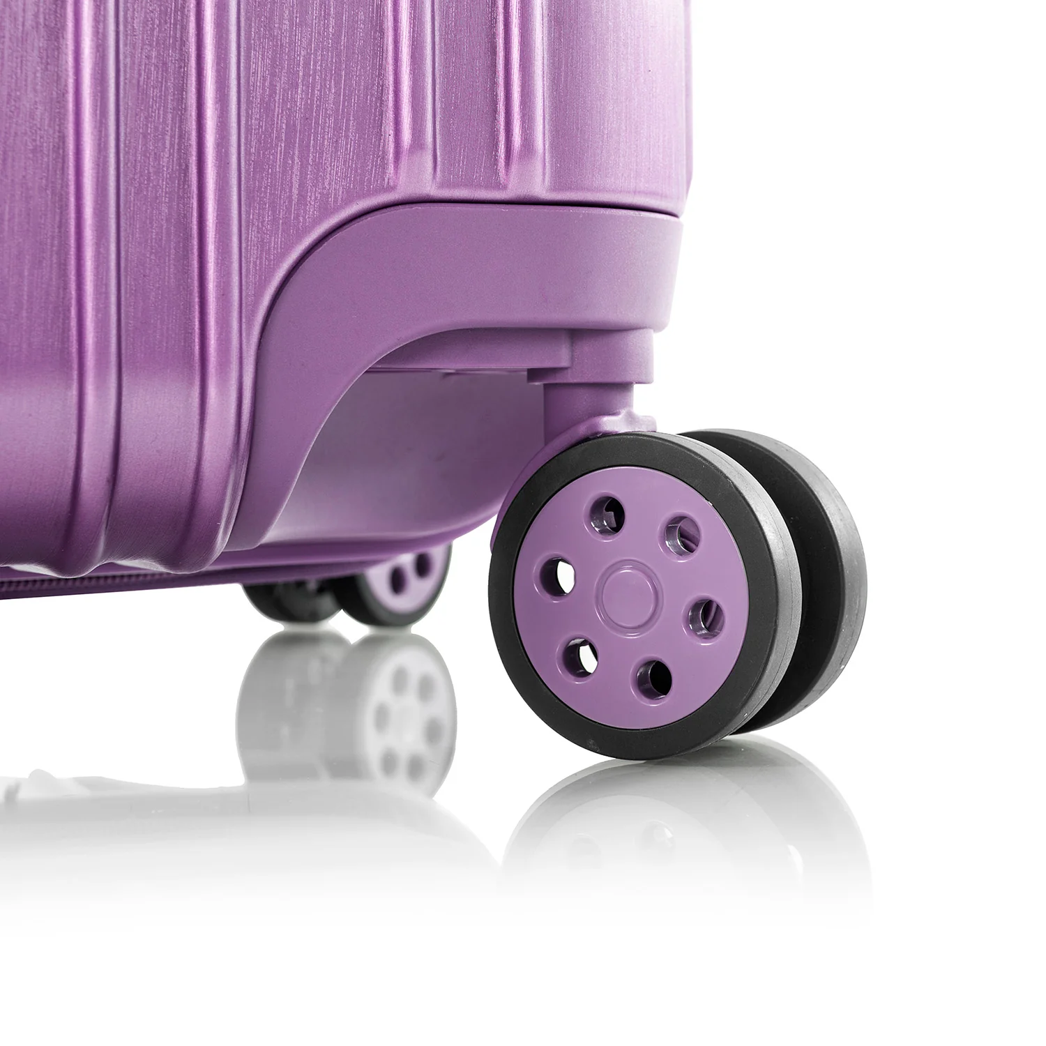 Xtrak 21.5 Inch Carry-on Luggage - Image 42