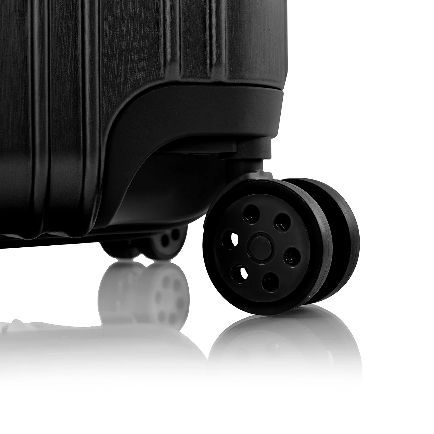 Xtrak 26 Inch Luggage - Image 78