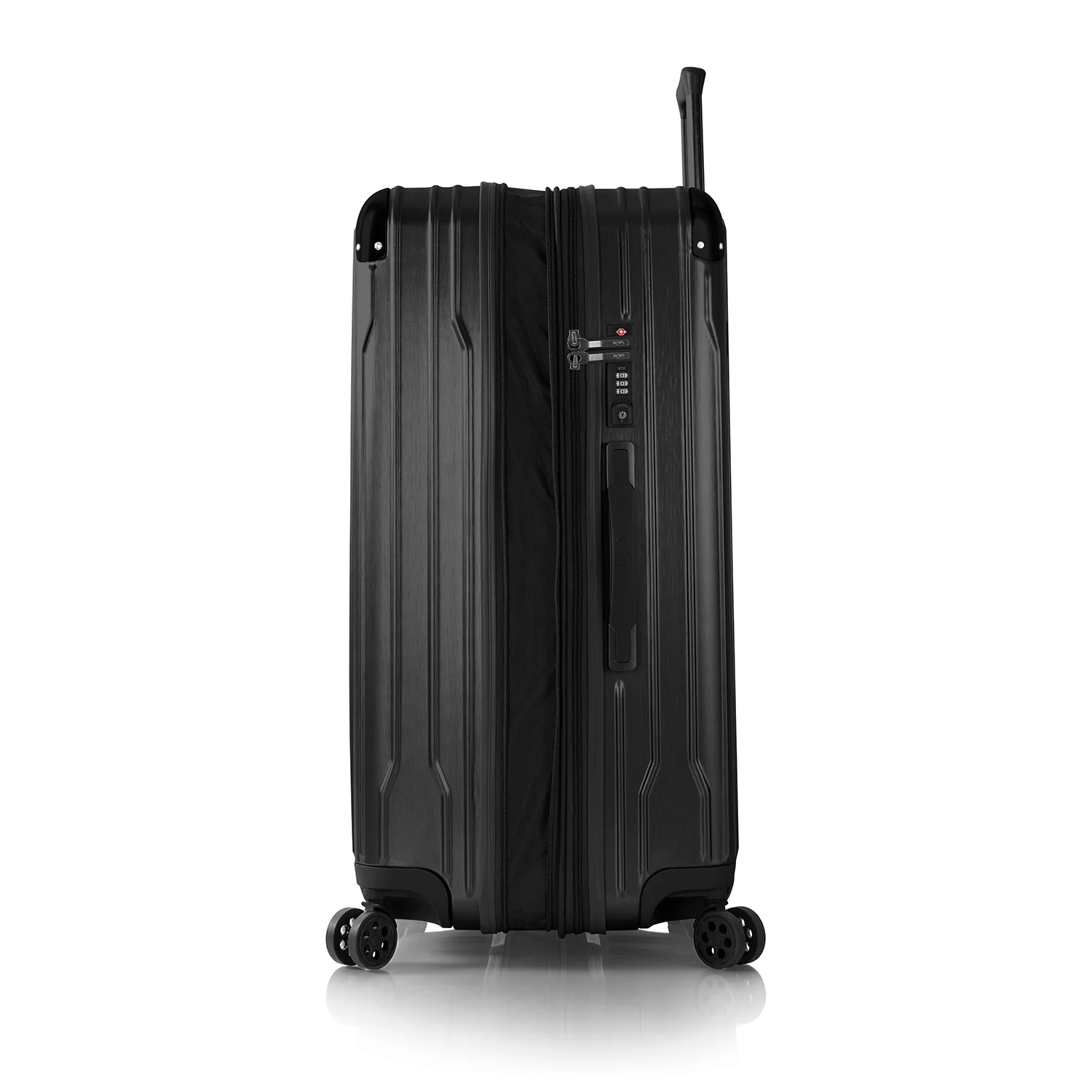 Xtrak 30 Inch Luggage - Image 72